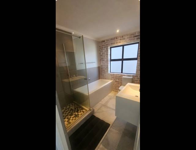 3 BEDROOM TOWNHOUSE FOR SALE IN BIG BAY